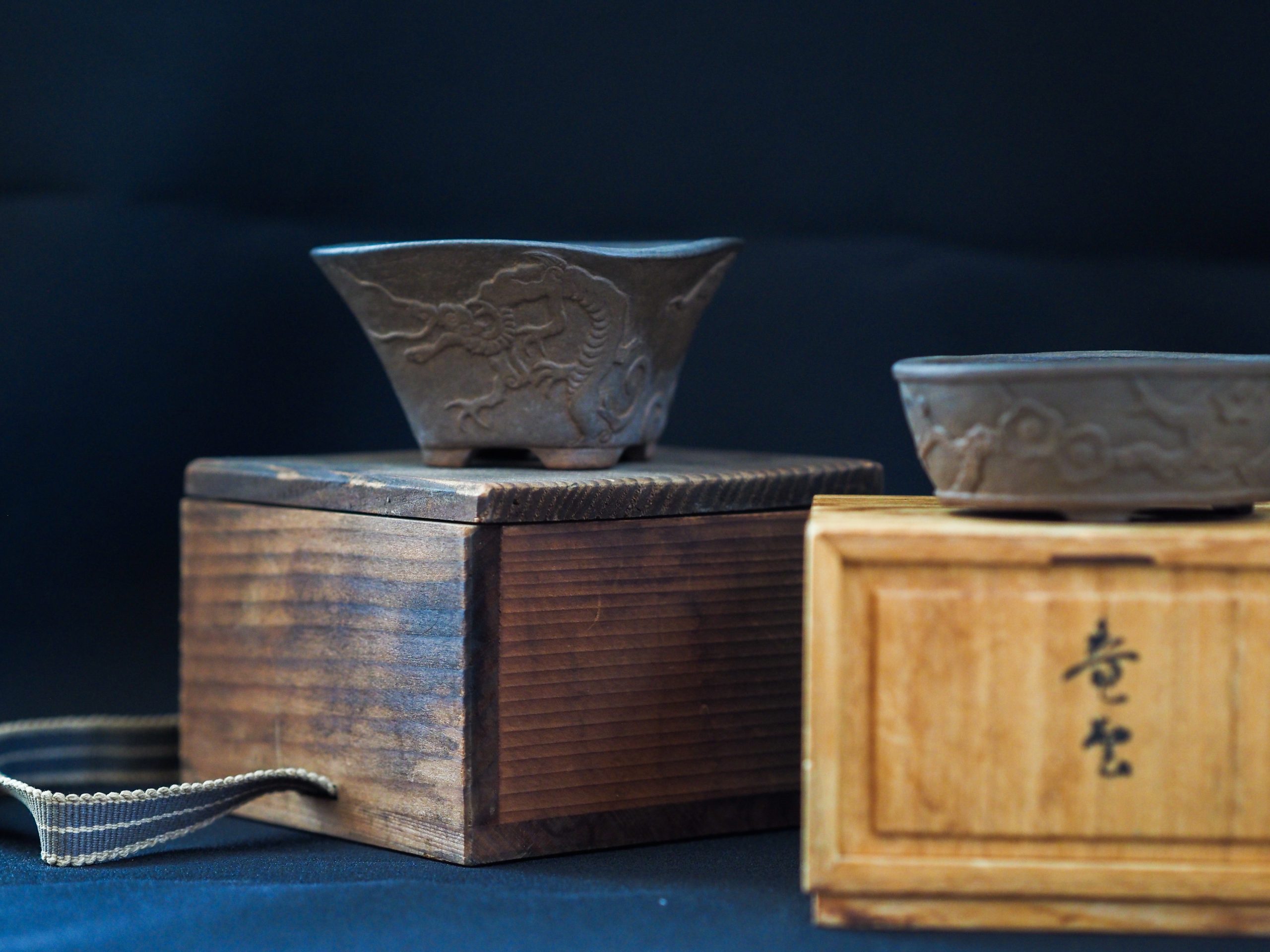 a mame bonsai pots by Akiko Ohno.
