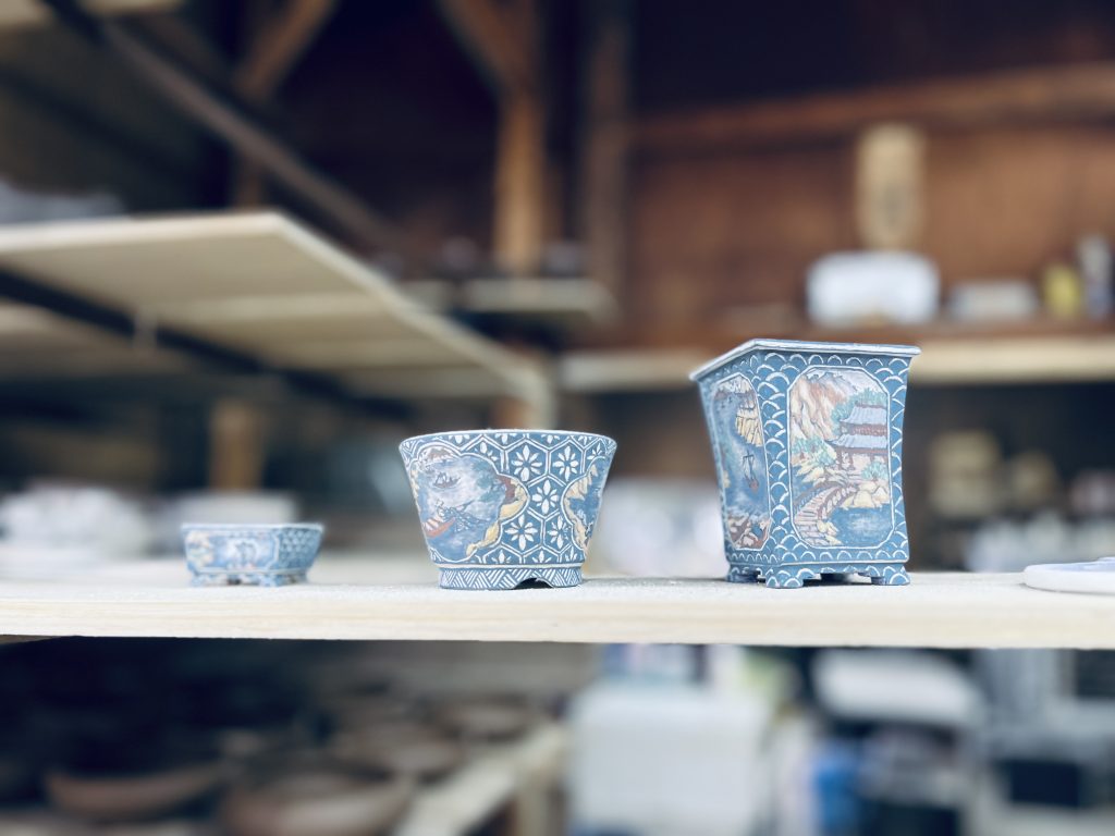 a mame bonsai pots by Shoseki Yuki